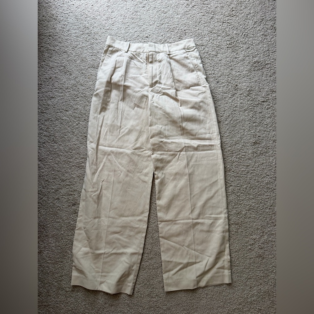 Madewell Slouchy Straight Women's Shorts in Beige